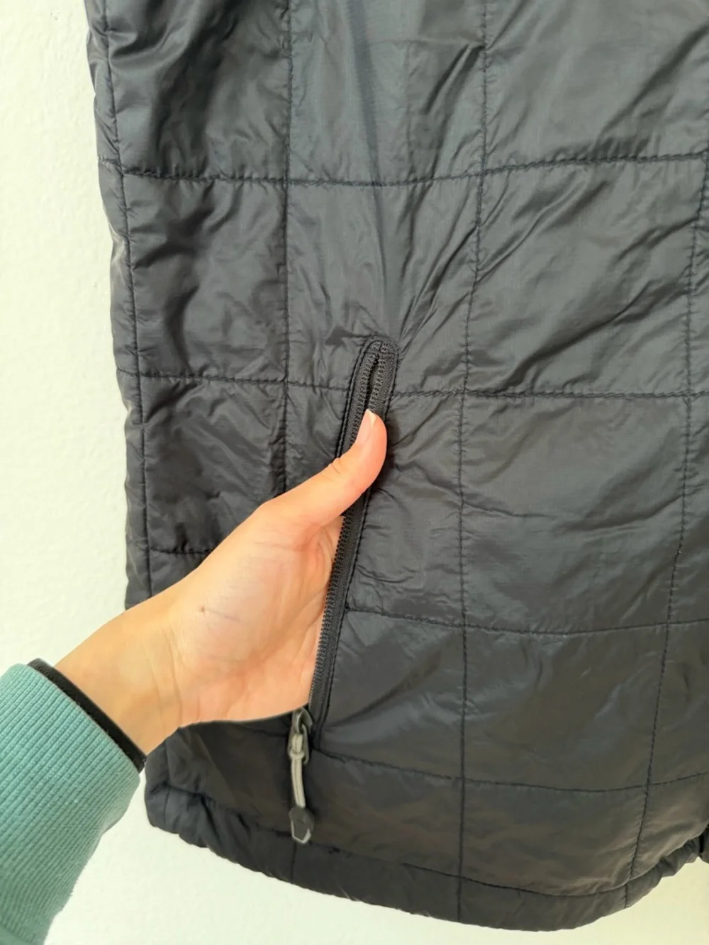 LL Bean Men’s Primaloft Packaway Vest Size Large L Black Quilted Lightweight